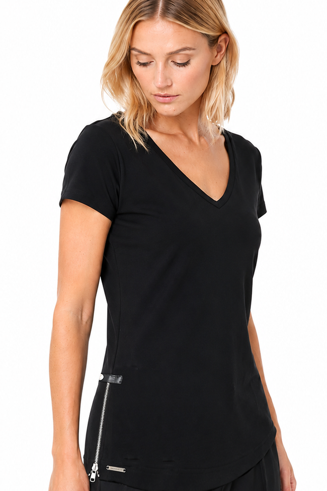 DEEP V NECK SHORT SLEEVE T-SHIRT