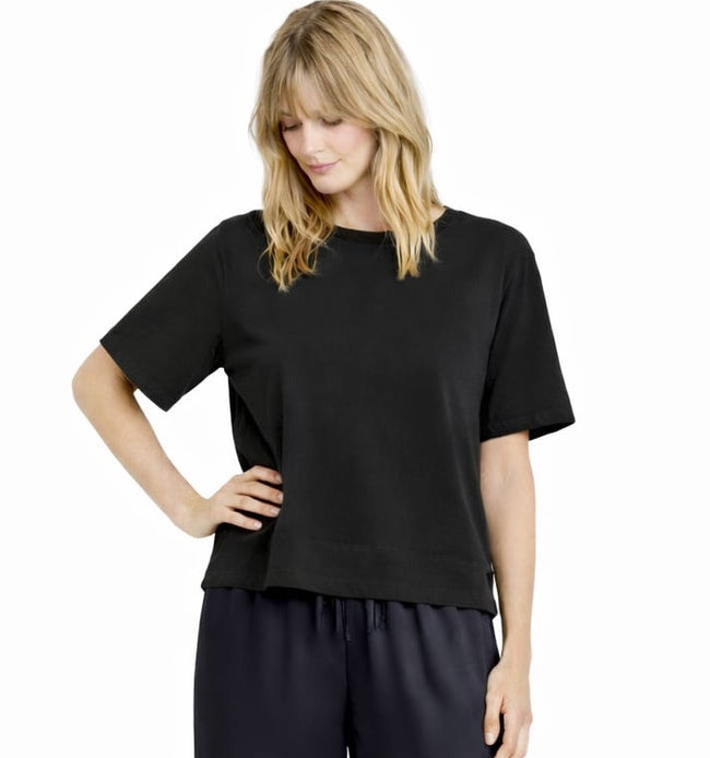 CREW NECK BOXY T-SHIRT